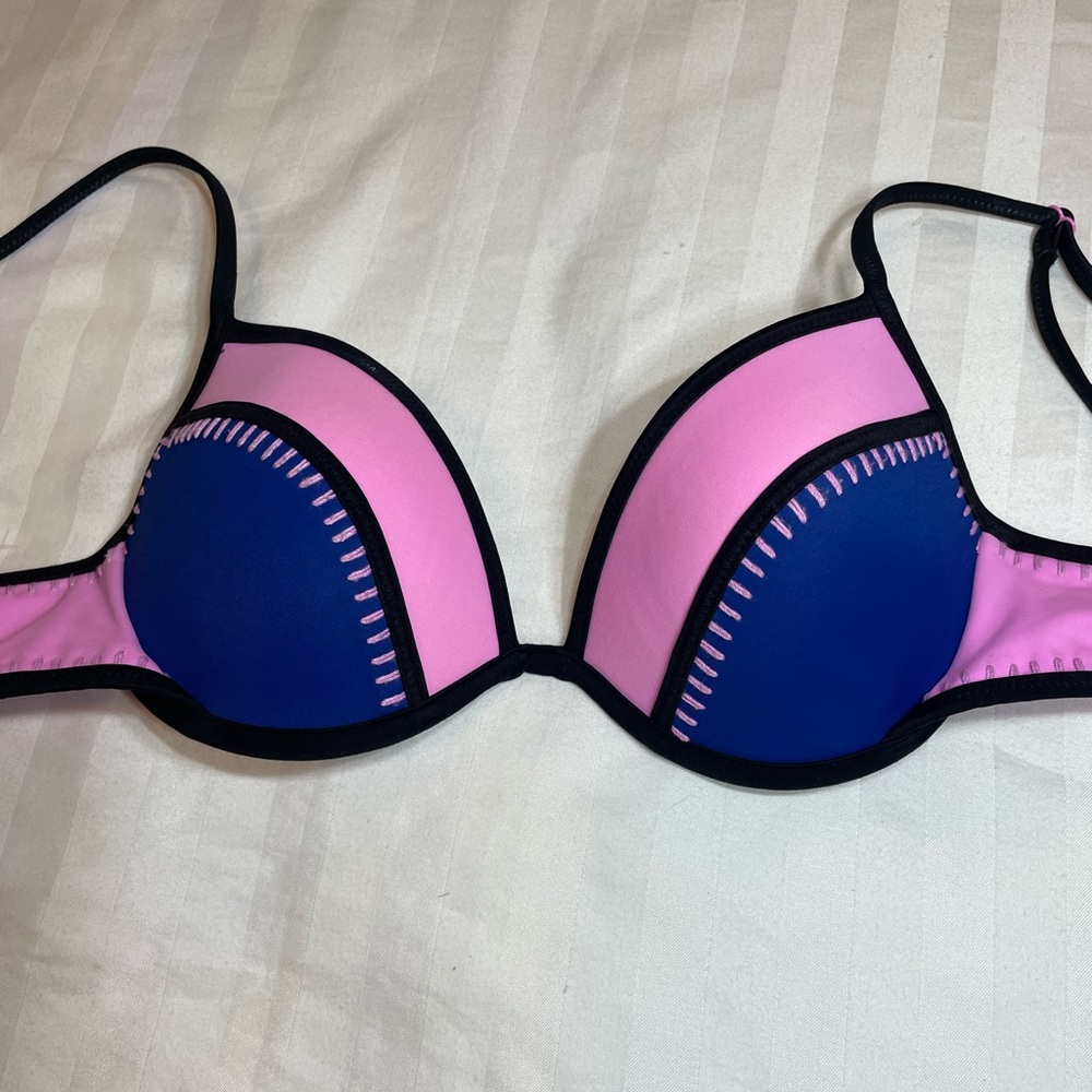 Victoria’s Secret “The Fabulous” Color block Bikini Top - Picture 4 of 11